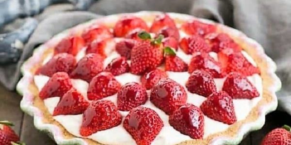 Strawberry-Cream-Pie-7-660x440
